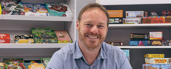 Inwoner Bob  start eigen uitgeverij met gezelschapsspellen