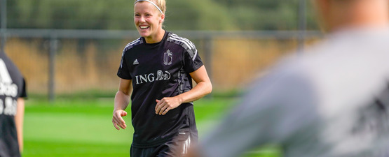 Red Flame Laura Deloose: “Bij FC Oppuurs beleefde ik de mooiste tijd uit mijn voetbalcarrière”