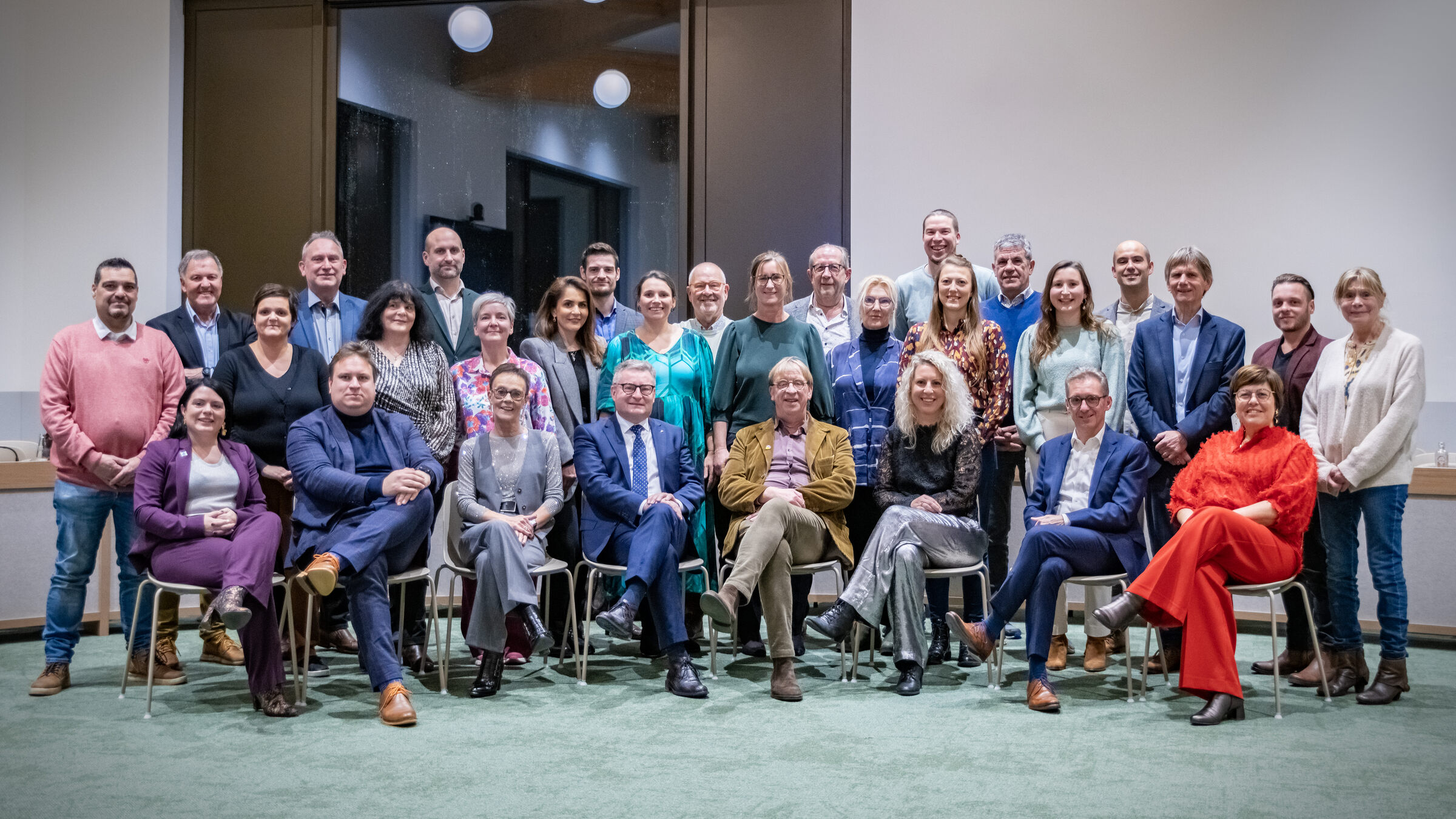 Groepsfoto van de gemeenteraadsleden
