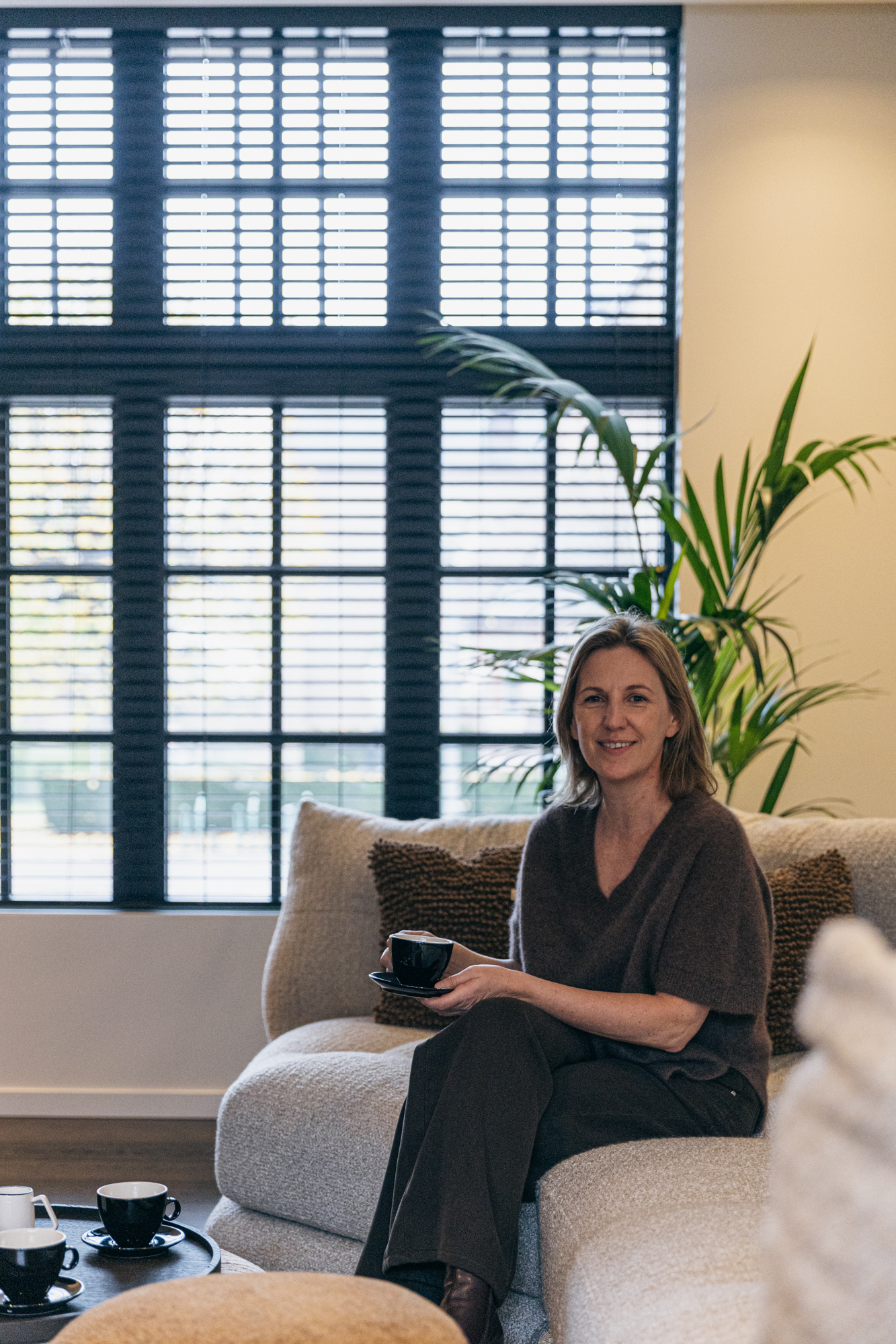 Mady zit in haar vakantiewoning in de oude pastorie in Liezele