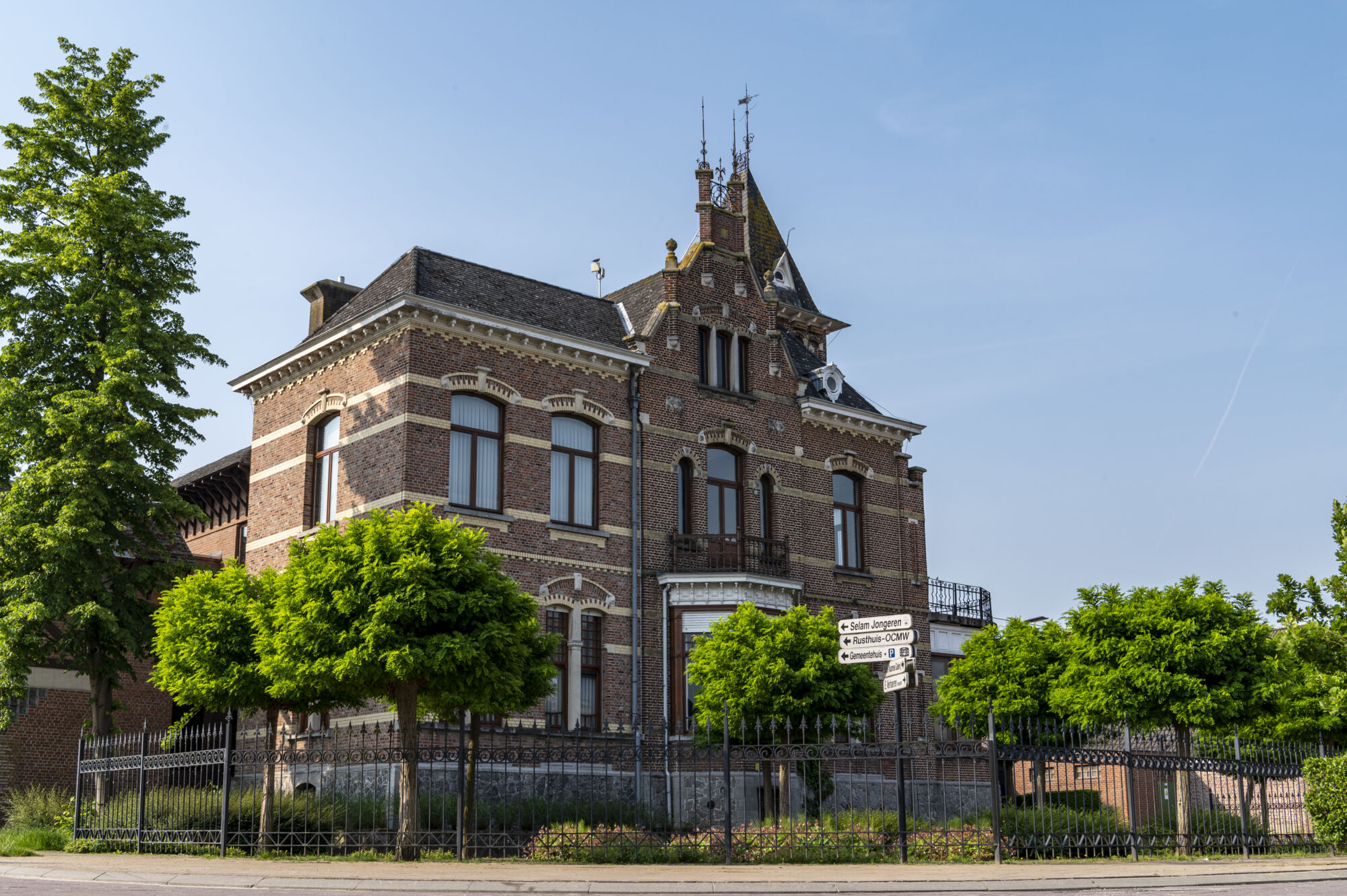 Gemeentehuis Sint-Amands