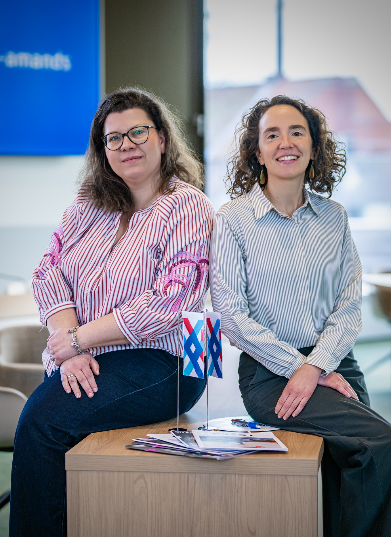 Lorie en Stefanie van dienst Communicatie