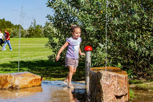 Voorlezen in het park