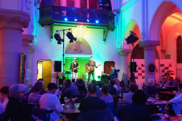 Liezele Foort - Achter 't werk in de Kerk