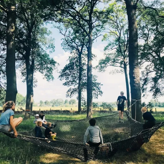 Buitenspeelkamp - vrij spelen in een Speelbos