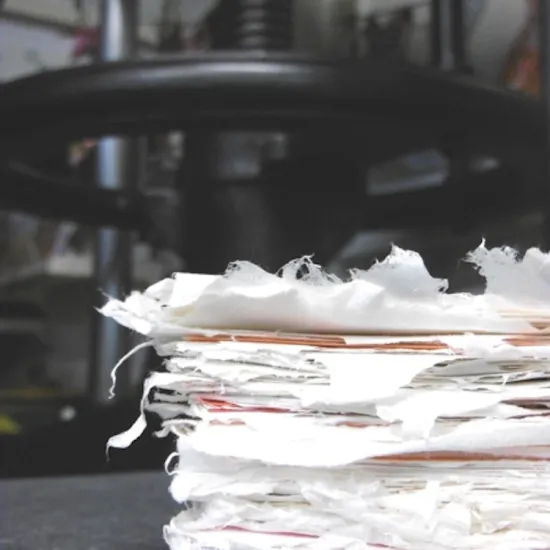 Dichter bij Water: Workshop papier scheppen